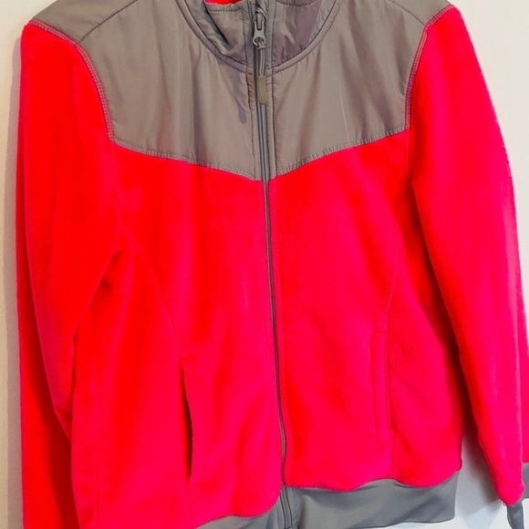 Athletic winter jacket with zipper women’s sports jacket size small pre owned - Picture 9 of 16